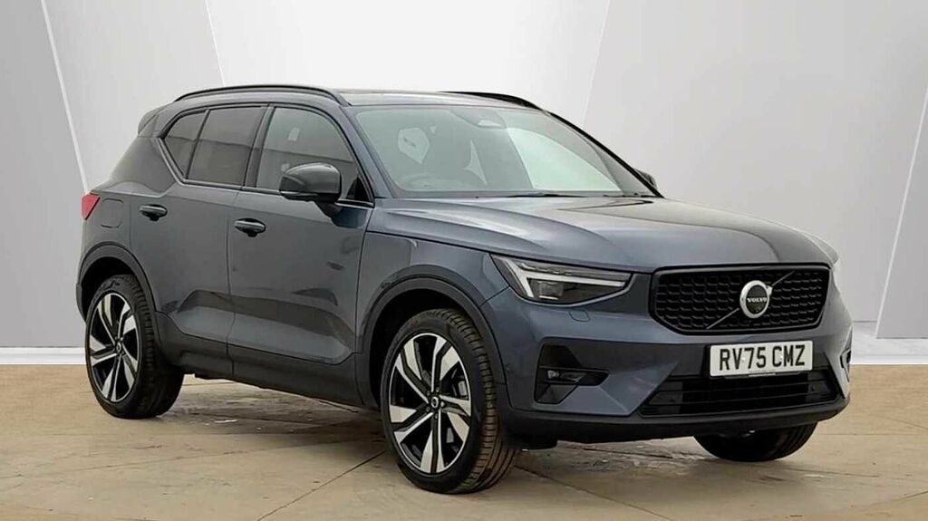 Volvo XC40 Ultra, B3 Mild Hybrid, Dark Blue