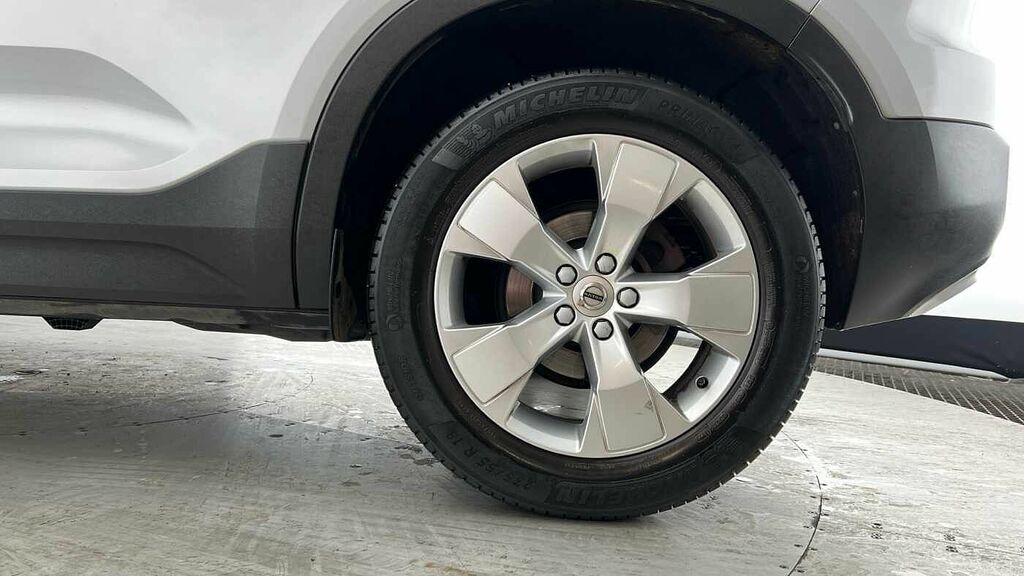 Volvo XC40 Momentum, T3 Climate, Park Assist LA70FRR Silver #4