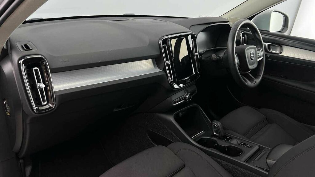 Volvo XC40 Momentum, T3 Climate, Park Assist LA70FRR Silver #6