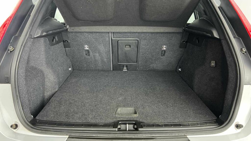 Volvo XC40 Momentum, T3 Climate, Park Assist LA70FRR Silver #5