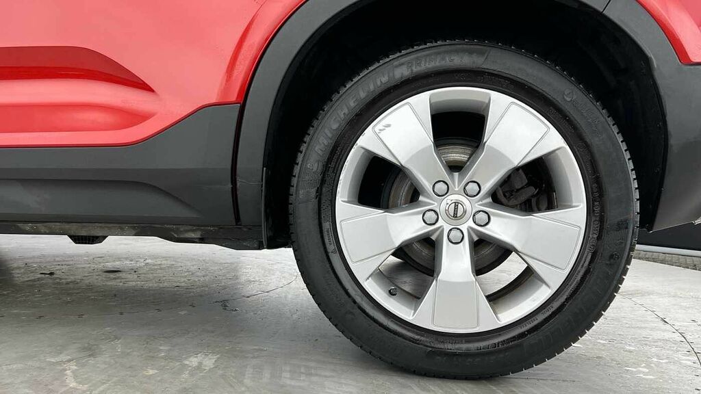 Volvo XC40 Momentum, T3 Climate, Park Assist Packs ST71VUK Red #4