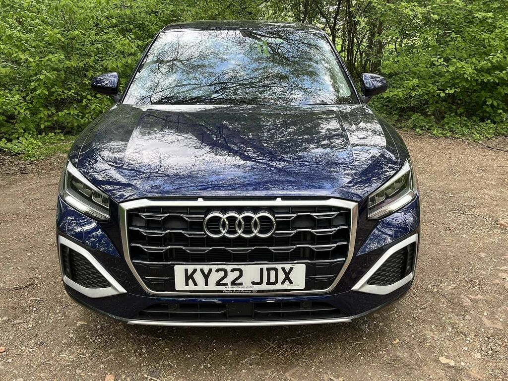 Audi Q2 35 Tfsi Sport KY22JDX Blue #2