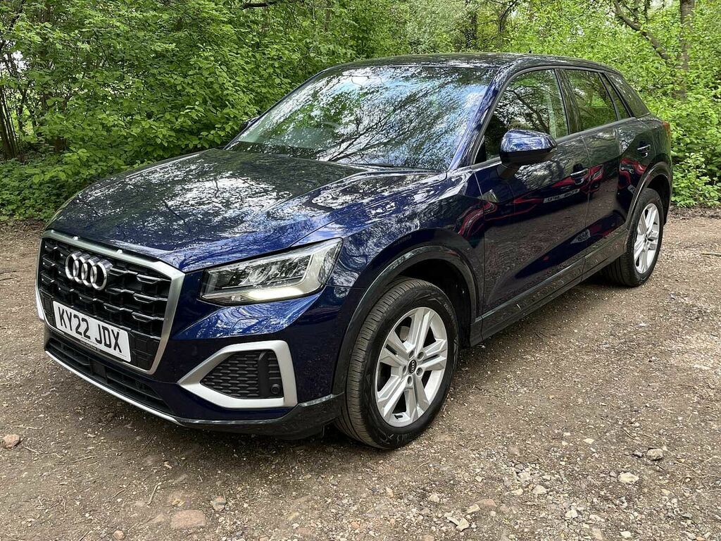 Audi Q2 35 Tfsi Sport KY22JDX Blue #4