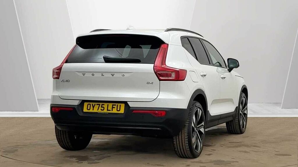Volvo XC40 Ultra, B4 Mild Hybrid, Dark OY75LFU White #3