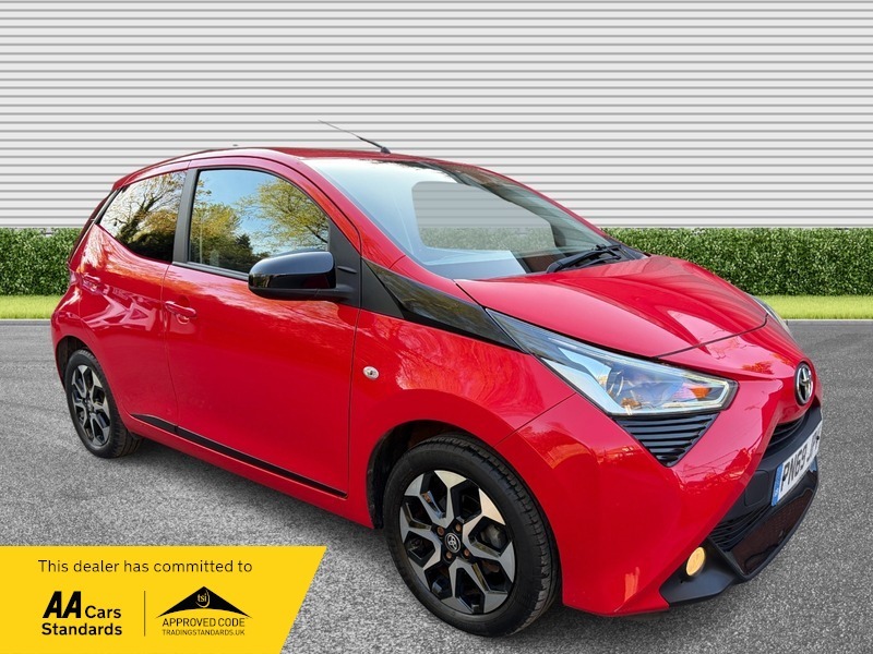 Toyota Aygo 1.0 Vvt-i X-trend Funroof Red