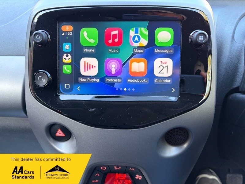 Toyota Aygo 1.0 Vvt-i X-trend Funroof Red #6