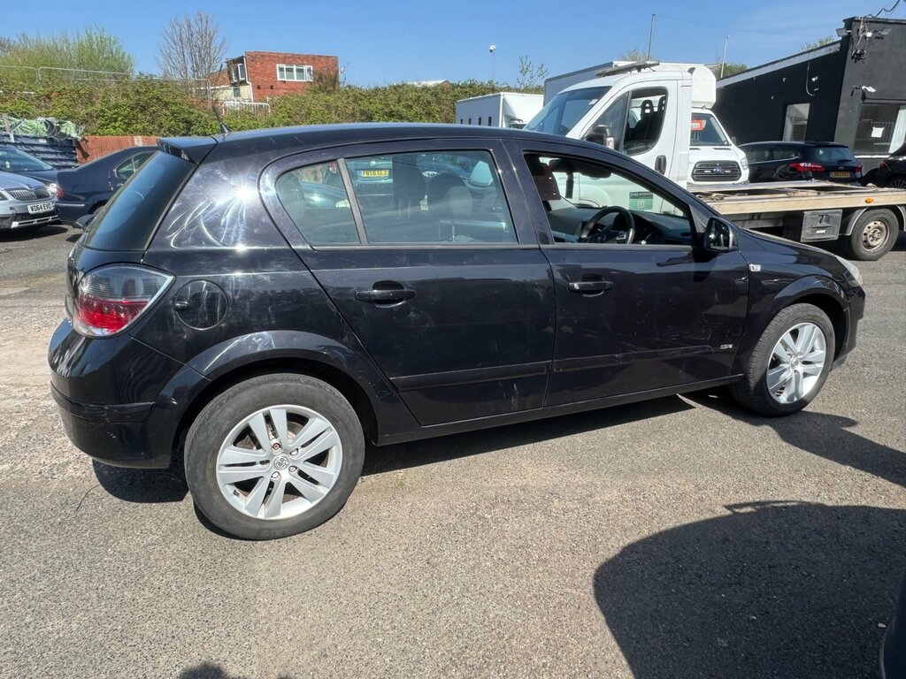 Vauxhall Astra 1.6I 16V Sxi Hatchback 155 Gkm DG60BPX Black #5