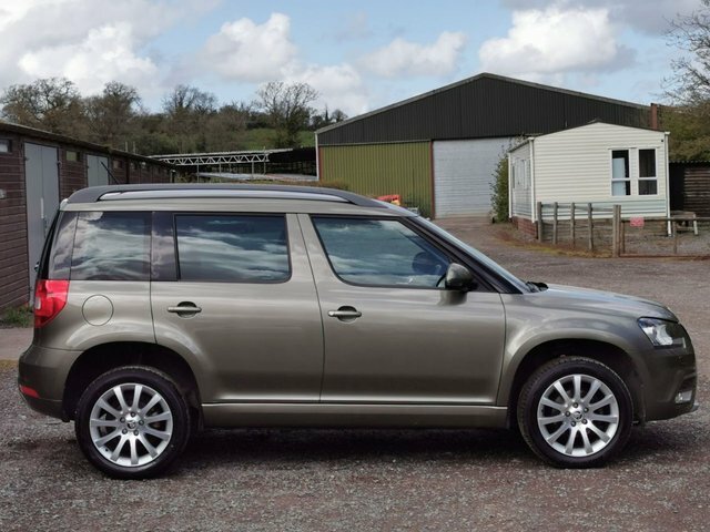 Skoda Yeti Tsi Se L Suv Green #3