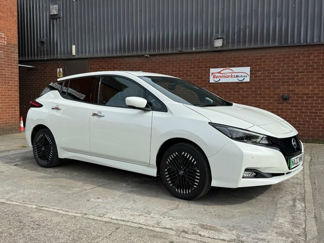 Nissan Leaf 59Kwh E Tekna Hatchback 217 Ps NA22WMU White #2