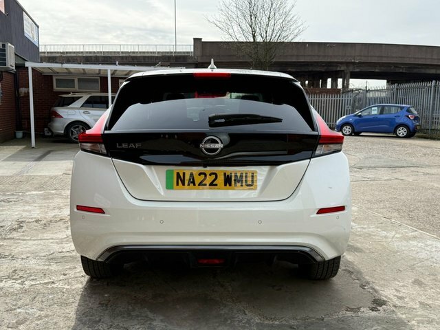 Nissan Leaf 59Kwh E Tekna Hatchback 217 Ps NA22WMU White #6