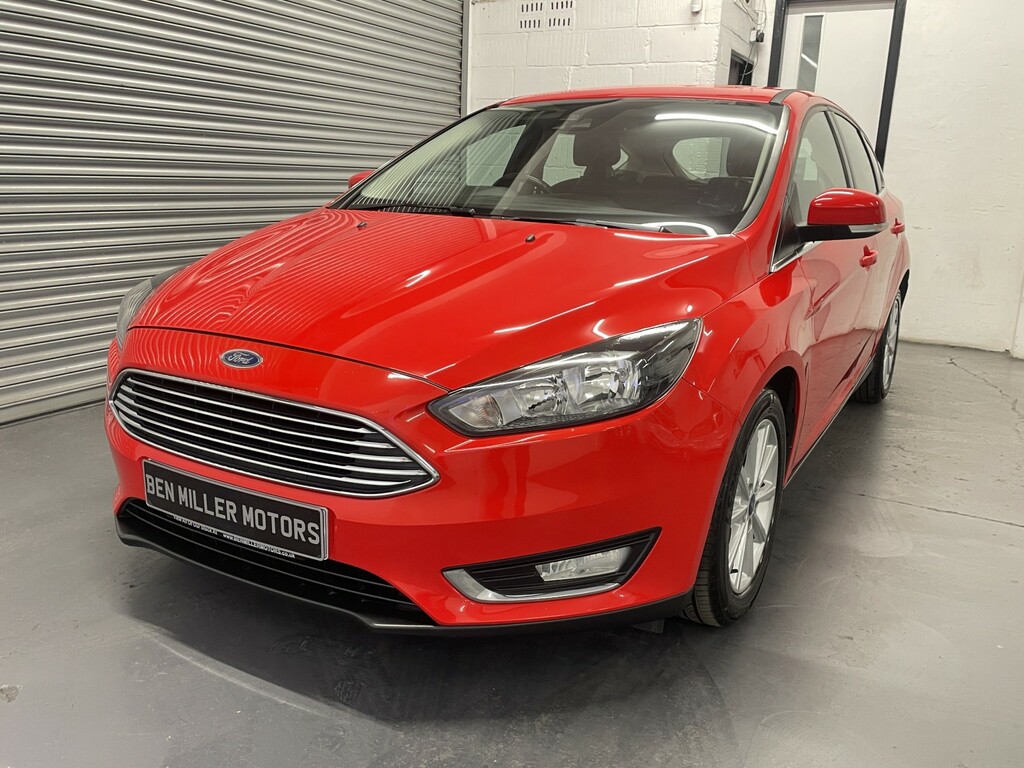 Ford Focus 1.5 Tdci Titanium YA15XZY Red #3