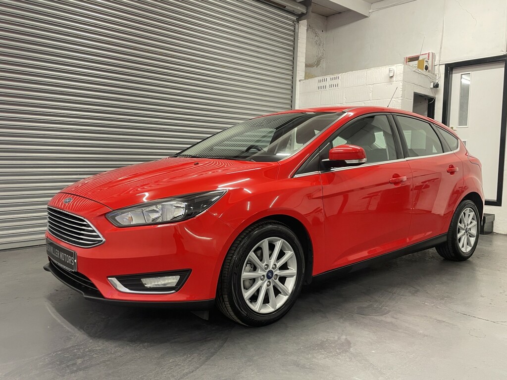 Ford Focus 1.5 Tdci Titanium YA15XZY Red #2