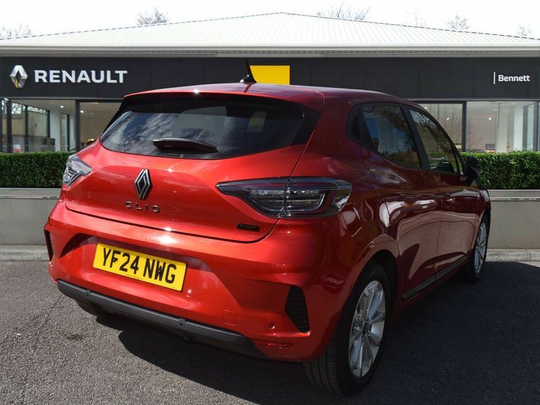 Renault Clio 1.6 E-tech Full Hybrid 145 Evolution YF24NWG Red #3