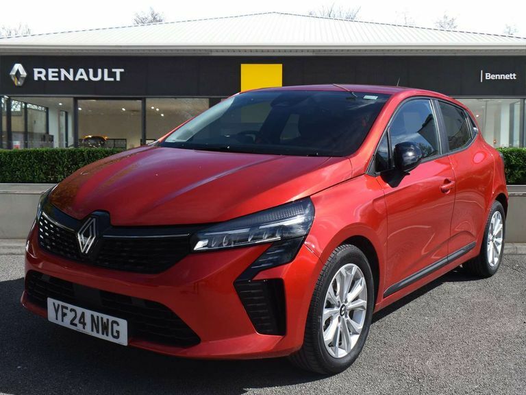 Renault Clio 1.6 E-tech Full Hybrid 145 Evolution YF24NWG Red #2