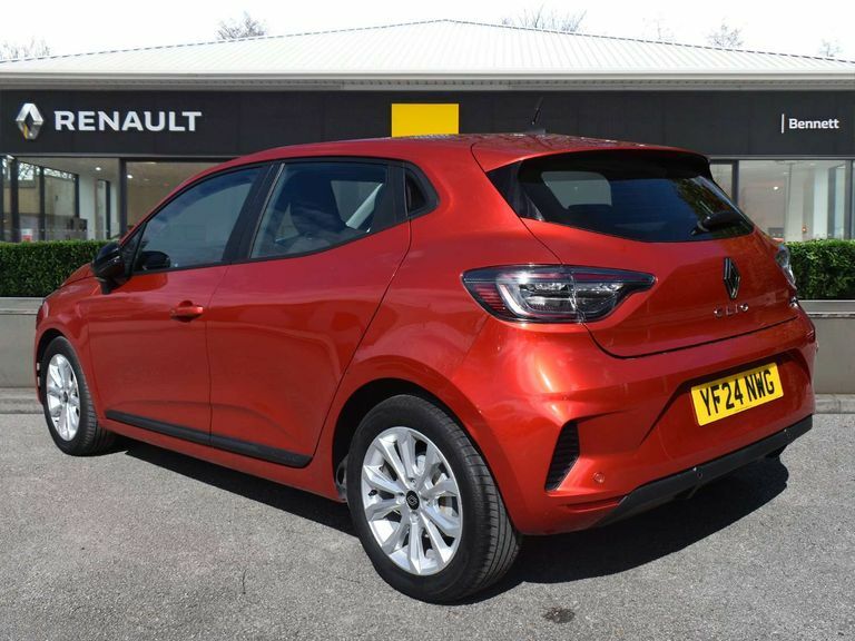 Renault Clio 1.6 E-tech Full Hybrid 145 Evolution YF24NWG Red #4