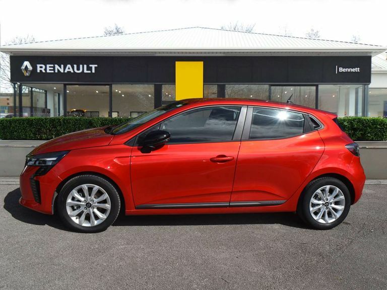 Renault Clio 1.6 E-tech Full Hybrid 145 Evolution YF24NWG Red #6