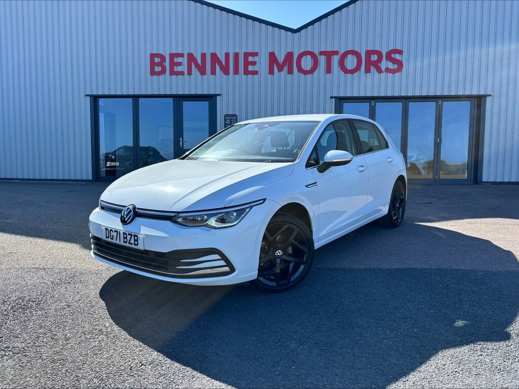 Volkswagen Golf Hatchback 1.5 Tsi Style 202171 White