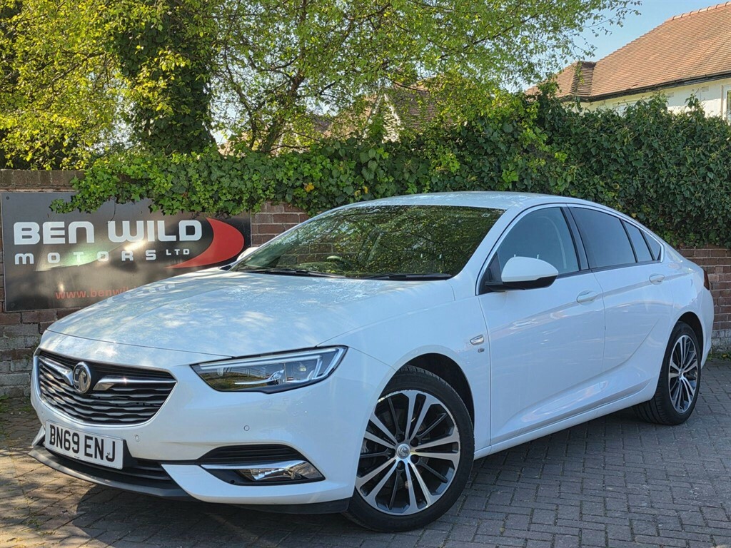 Vauxhall Insignia 2.0 Turbo D Blueinjection Elite Nav Grand Sport Eu White
