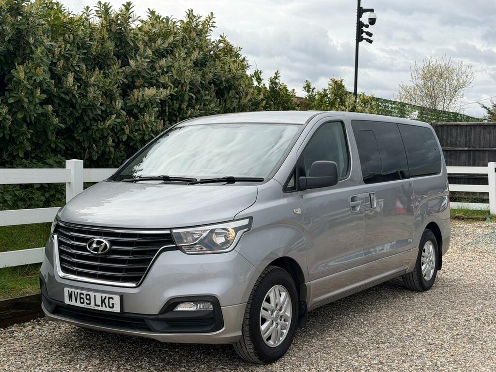 Hyundai I800 2.5 Crdi Se Euro 6 WV69LKG Silver #2