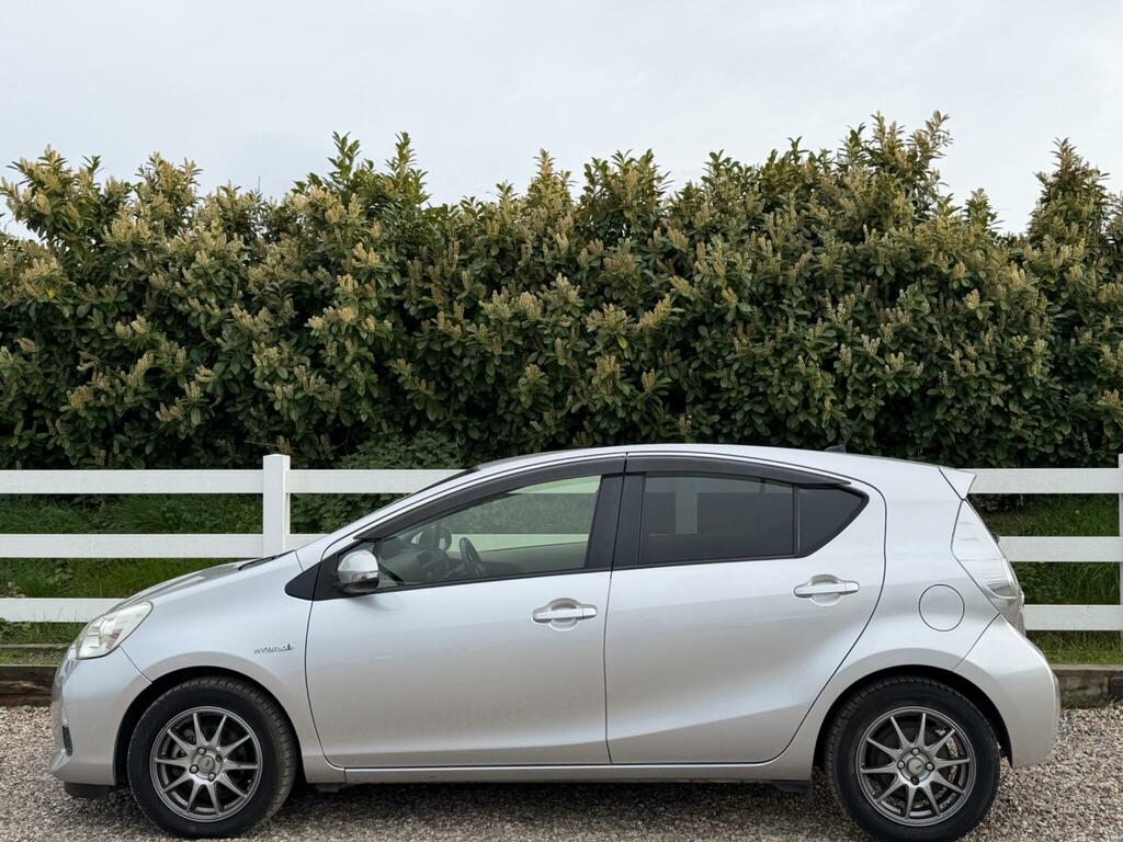 Toyota Aqua Hatchback 201261 Blue #11