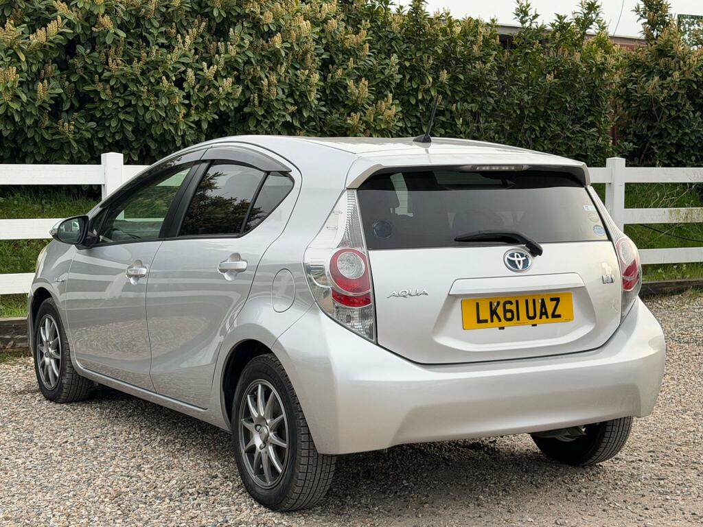 Toyota Aqua Hatchback 201261 Blue #7