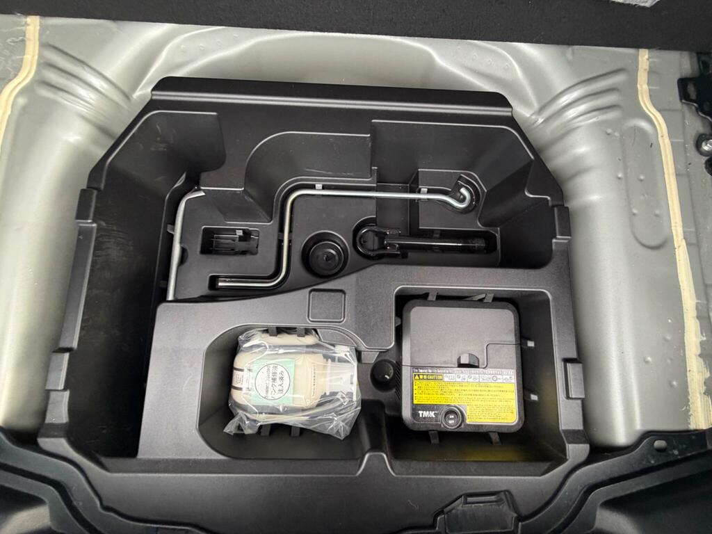 Toyota Aqua Hatchback 201261 Blue #30