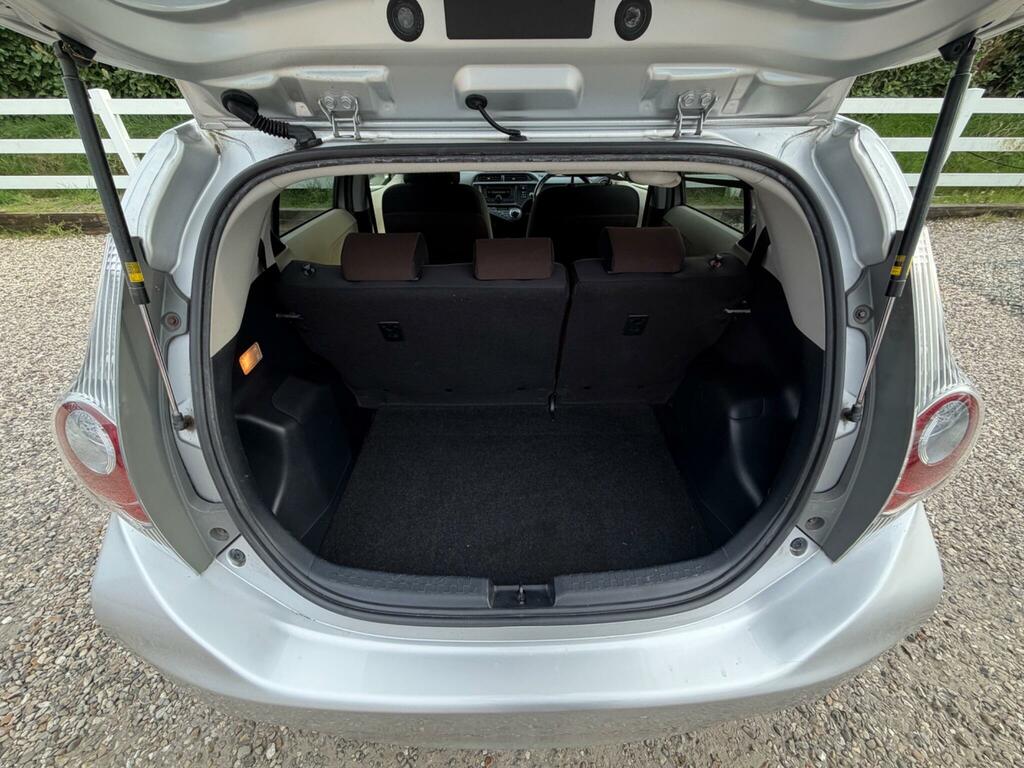 Toyota Aqua Hatchback 201261 Blue #26