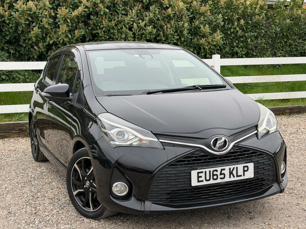 Toyota Yaris 1.5 Rs Euro 6 Black