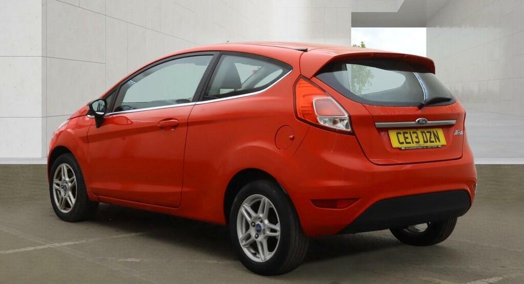 Ford Fiesta 1.25 Zetec Euro 5 CE13DZN Red #3