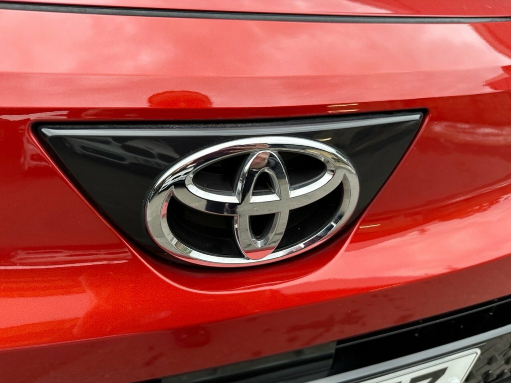 Toyota Aygo X 1L Exclusive LS22XUZ Red #6