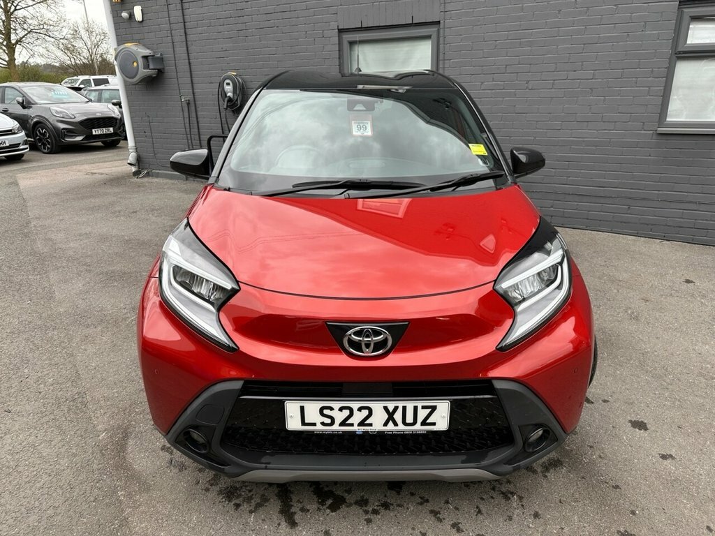 Toyota Aygo X 1L Exclusive LS22XUZ Red #4