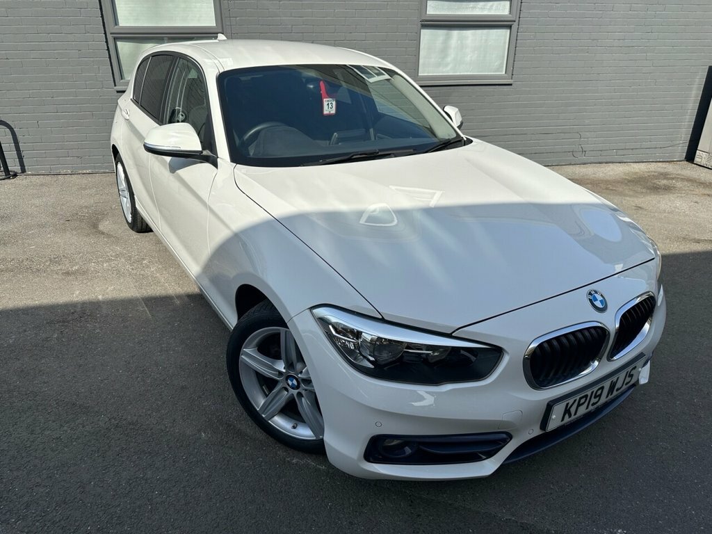 BMW 1 Series 2L Sport White