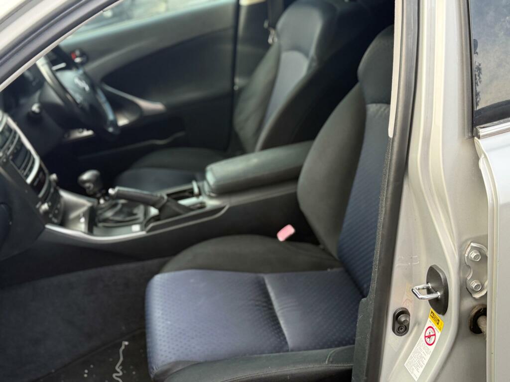 Lexus IS 2.2 220Td YH08JZK Silver #6
