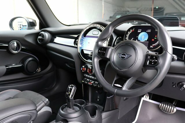 Mini Hatch 1.5 Cooper Sport SF22RXM Silver #2