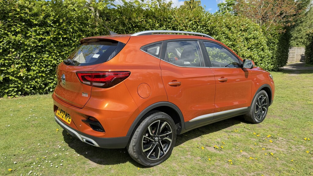 MG ZS Suv 1.5 Vti-tech Exclusive 2022 LR72MPE Orange #6