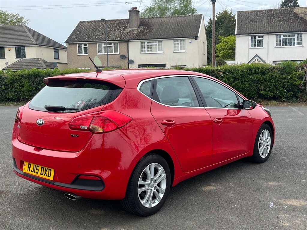Kia Ceed 1.6 Crdi 2 Euro 5 Red #6