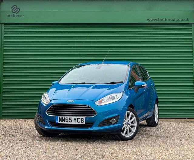 Ford Fiesta Ecoboost Titanium Hatchback Blue