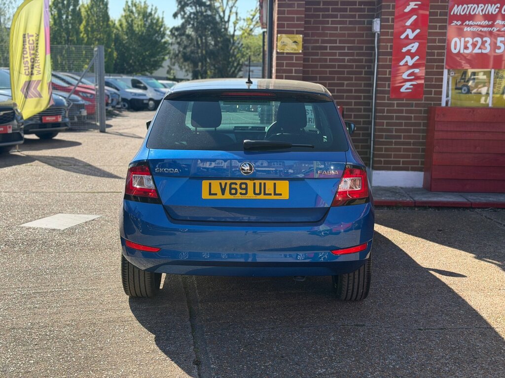 Skoda Fabia 1.0 Colour Edition Hatchback Eur LV69ULL Blue #3