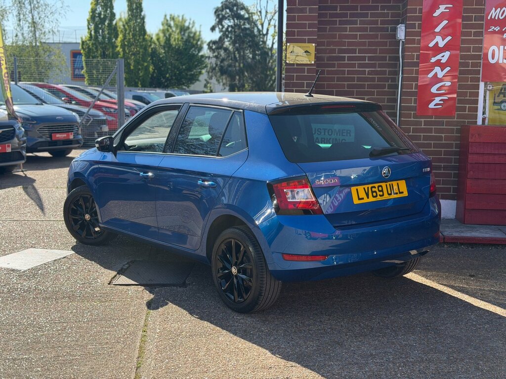 Skoda Fabia 1.0 Colour Edition Hatchback Eur LV69ULL Blue #4