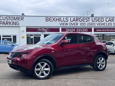 Nissan Juke 1.6 Acenta Red