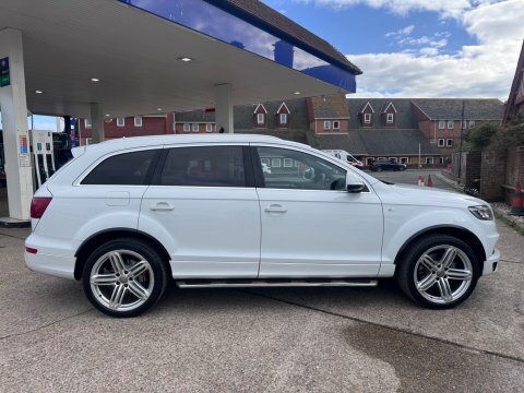 Audi Q7 Tdi Quattro S White #4
