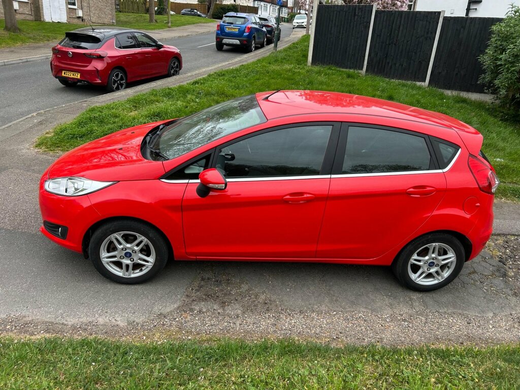Ford Fiesta 1.25 Zetec Euro 5 SB13FBK Red #6