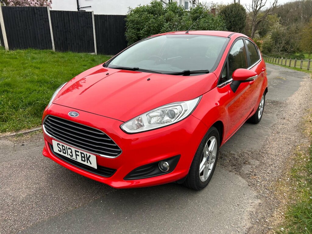 Ford Fiesta 1.25 Zetec Euro 5 SB13FBK Red #2