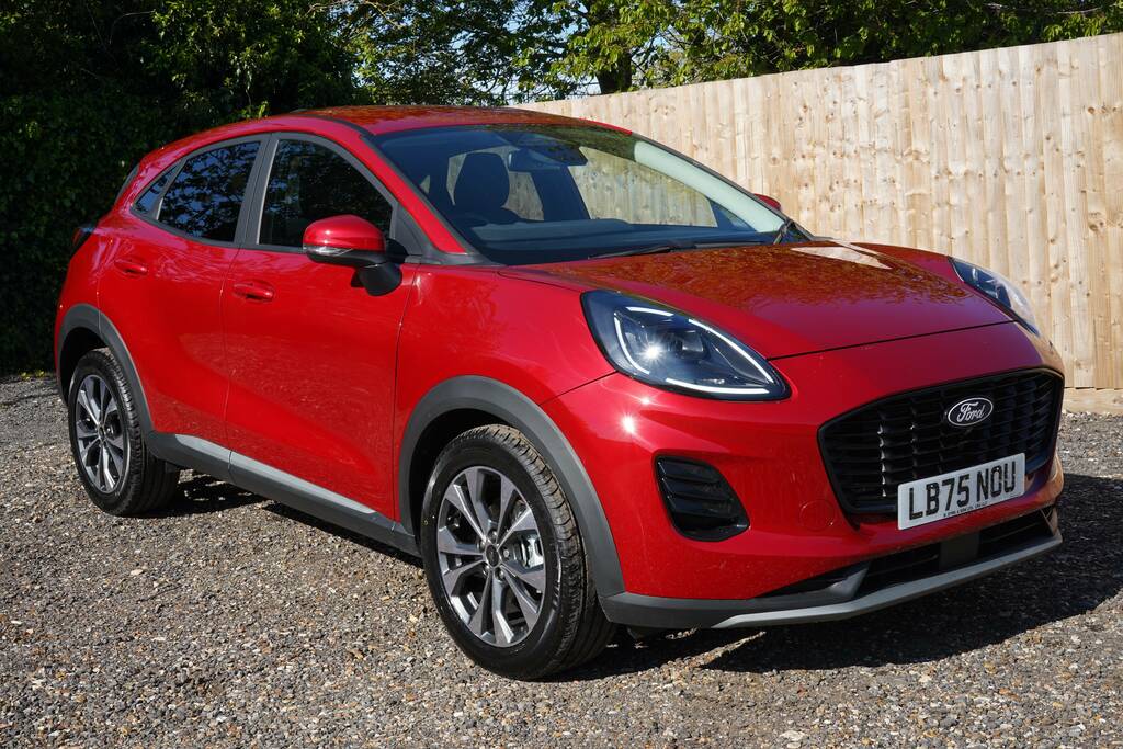 Ford Puma Titanium Red