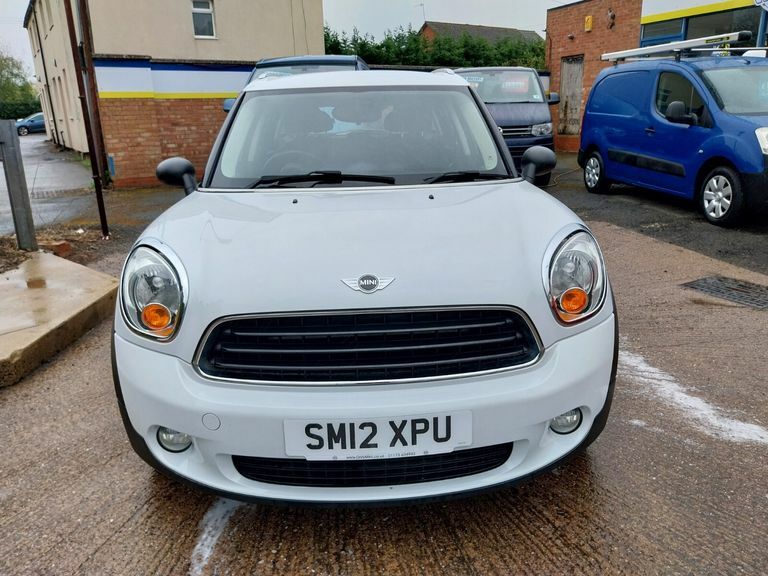 Mini Countryman One White #3