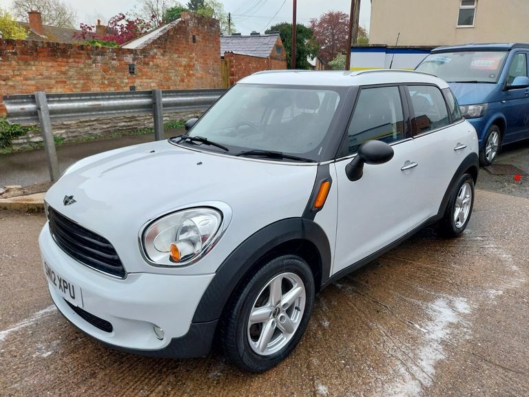 Mini Countryman One White #4