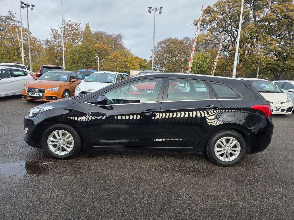 Hyundai I30 Estate 1.6 Crdi Blue Drive Se Tourer Euro 6 Ss ET15XVA Black #6