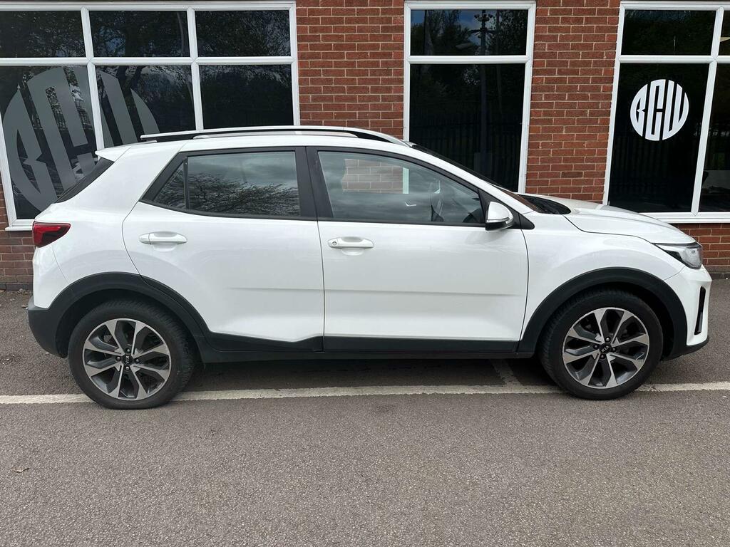 Kia Stonic 1.4 2 Euro 6 Ss NY19PNL White #2