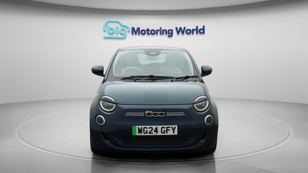 Fiat 500E Standard Green #2