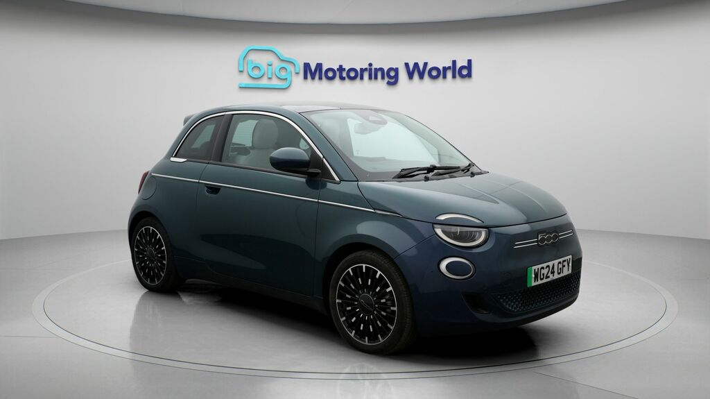 Fiat 500E Standard Green